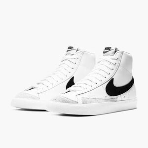 Nike White and Black Women's Sneakers